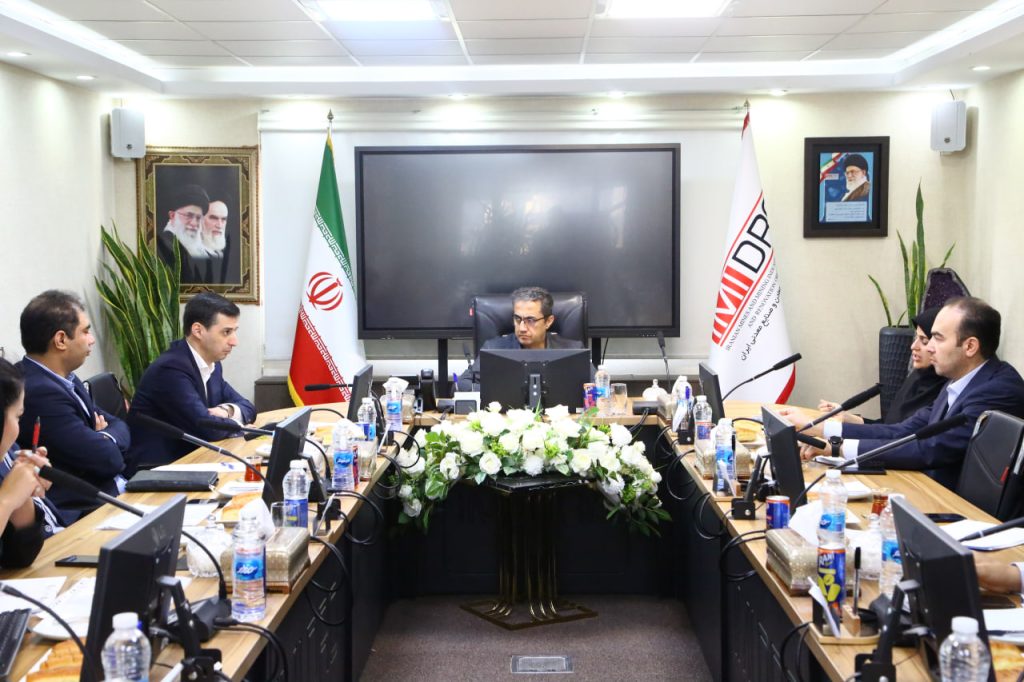 رئیس هیات عامل ایمیدرو اعلام کرد:”چادرملو” بر استراتژی حفظ تاب آوری و کیفیت محصول، تمرکز کند